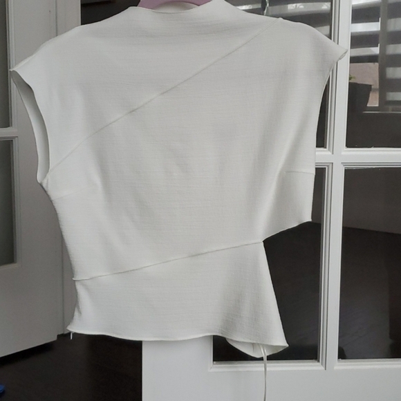 Zara Bloggers Fave Side Cut-Out Blouse- Medium - Picture 2 of 6